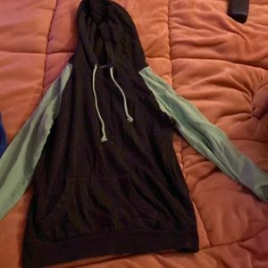 Youth S black and green hoodie good shape